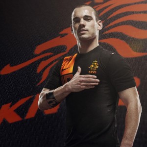 爱游戏电竞下载-快船球员乔治再度进入休赛期 疑似伤情恶化，快船乔治复出